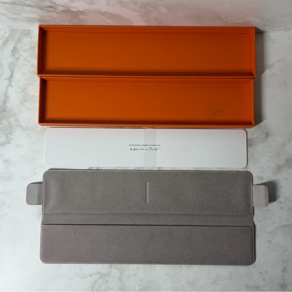 Hermès x Apple Watch Logo Gift Box w/ Insert | Orange